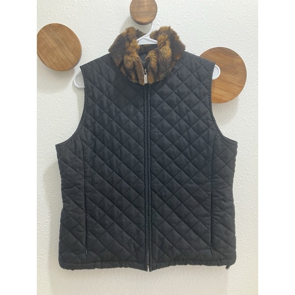 Lauren Ralph Lauren Jackets & Blazers - Women's LAUREN RALPH LAUREN Zip Quilted Vest w/Faux Fur Collar S BLACK